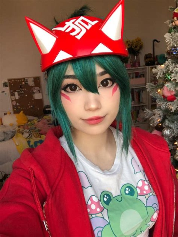 Top 5 Emiru-Inspired Cosplays for Gamers on a Budget